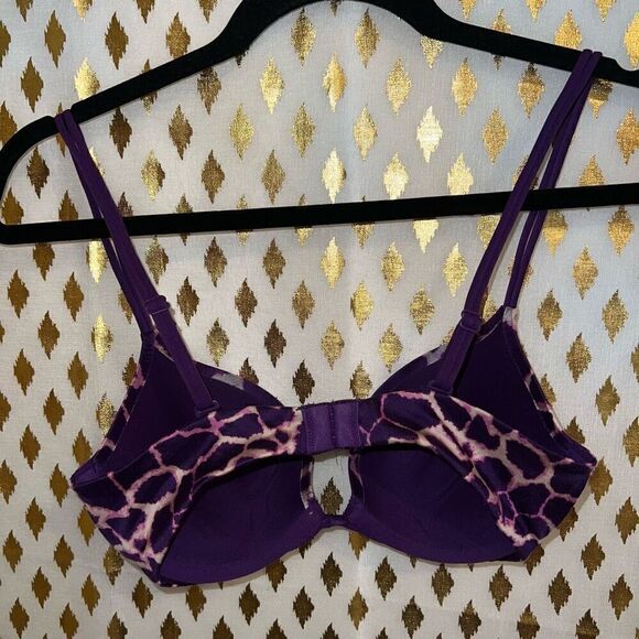 Victoria’s Secret very sexy push-up purple giraffe 32C - Picture 3 of 5